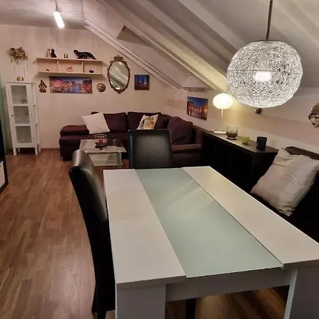 Lägenhet Wohnung *